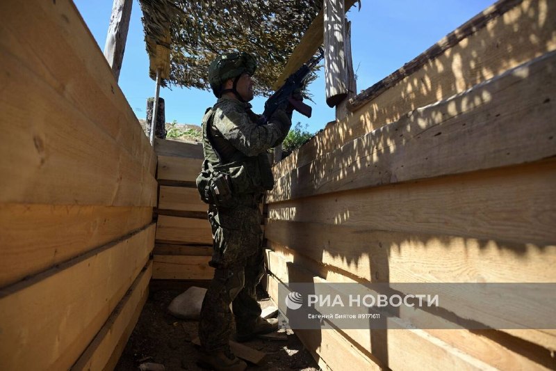 Бойцы 164-й бригады группировки «Запад» отрабатывают противодействие FPV-дронам