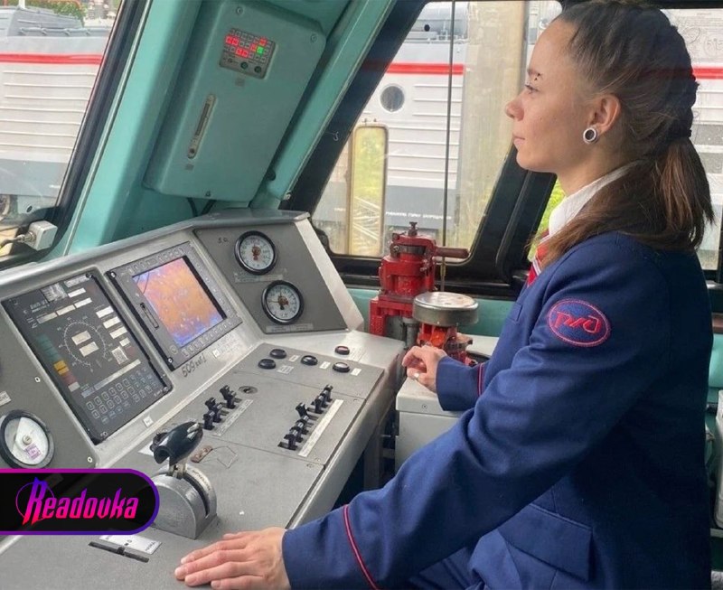 В РЖД появилась первая женщина — машинист грузового локомотива