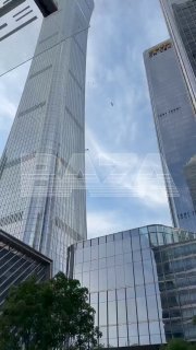 В Пекине самолёт врезался в небоскрёб CITIC: пилот погиб