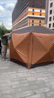 Дольщики в Москве разбили палаточный лагерь из-за остановки строительства ЖК