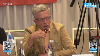 На «Съезде» Пономарева бывший единоросс-взяточник объявил Россию террористическим государством