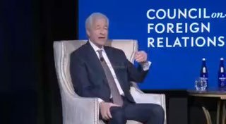 Глава JP Morgan указал на причины стагнации Европы и преимущества США в борьбе за капитал