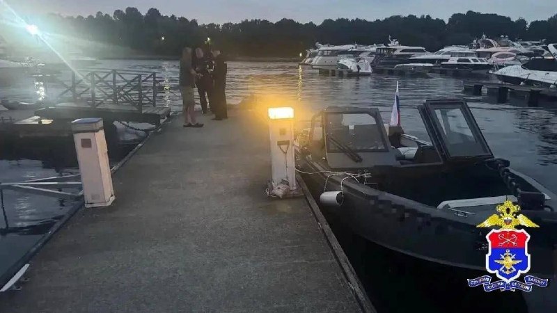 В Петербурге женщина на гидроцикле получила травму головы при столкновении с катером