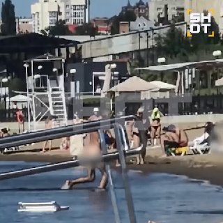 В Саратове на общественном пляже заметили обнаженного мужчину в присутствии детей
