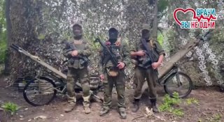 Волонтеры из Томска передали медицинские тележки для эвакуации раненых бойцов
