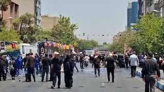 В Тегеране прошли шествия в память о Хаменеи