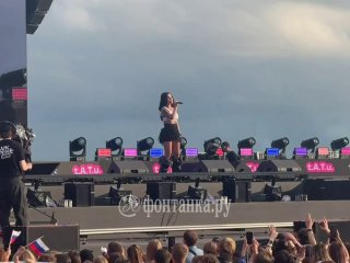 Воссоединившиеся «Тату» выступили на втором дне VK Fest