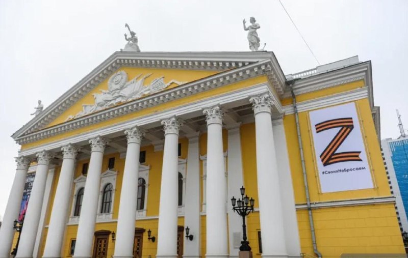 Госдума расширяет контроль чиновников над управлением театрами и музеями