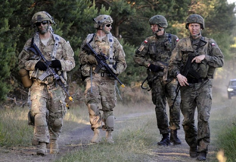 США направят в Польшу еще 5 тысяч военнослужащих и планируют создание постоянной базы