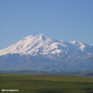 На Эльбрусе погиб альпинист во время восхождения