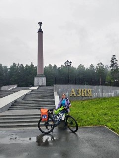 Петербурженка совершает велопутешествие в Китай