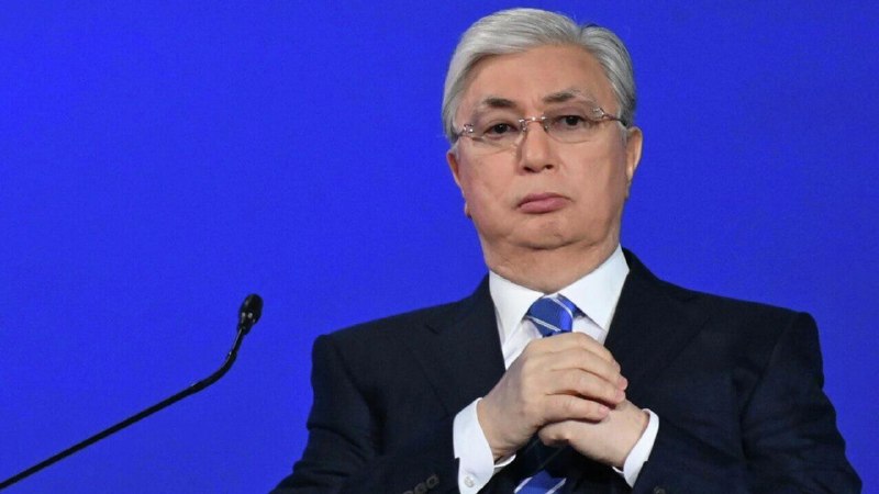 Новая конституция Казахстана позволяет действующему президенту вновь баллотироваться на выборах