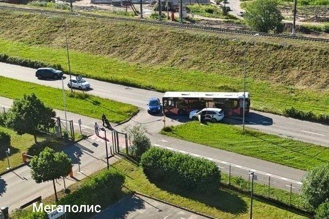 В Санкт-Петербурге сразу пять автобусов попали в аварии