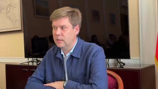 Мэр Оренбурга рассказал о невозможности нанять северокорейских дворников из-за низких зарплат