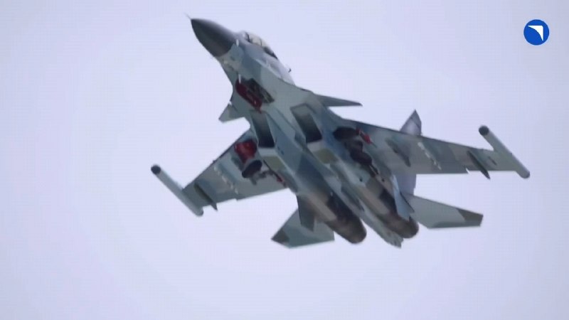 ОАК поставила в войска партию бомбардировщиков Су-34 и истребителей Су-30СМ2