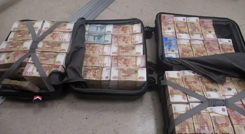 В аэропорту Дагестана пресечена попытка вывоза 177 млн рублей наличными