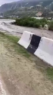 В Дагестане из-за ливней и оползня более 50 населенных пунктов оказались в изоляции