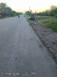 Уничтожен остов автомобиля украинских боевиков с помощью FPV-дронов