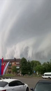 В Обнинске Калужской области зафиксирована мощная гроза со шкваловым ворот