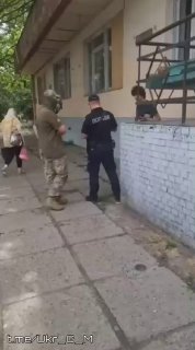 Ирония над процессом «добровольной» мобилизации в Украине