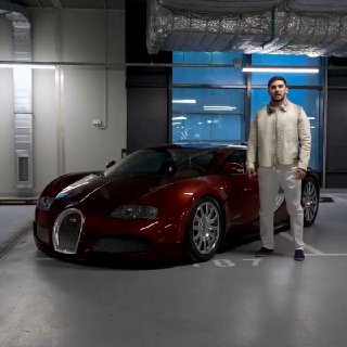 Блогер Тамаев купил Bugatti за 185 млн рублей ради кожаного салона для новой куртки