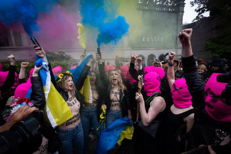 Венецианскую биеннале могут лишить гранта на 2 млн евро из-за возвращения российского павильона