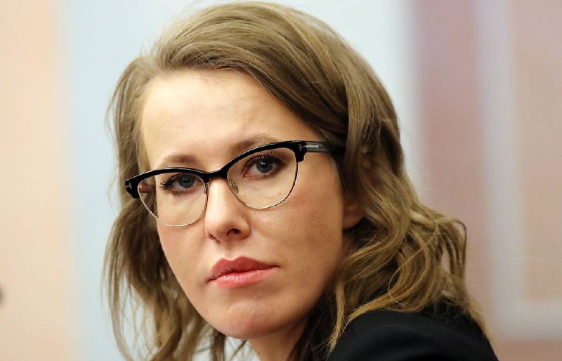 Собчак продолжает отрицать подлинность сливов своей переписки
