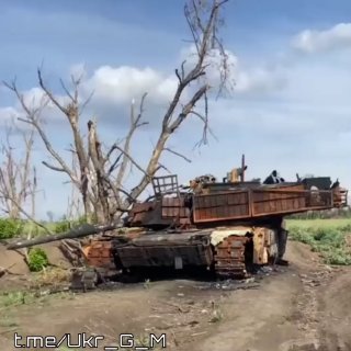 Опубликованы кадры уничтоженного американского танка М1А1 Abrams ВСУ