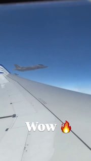 Норвежские истребители сопроводили самолет национальной сборной по футболу