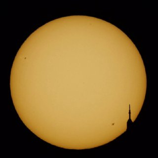 Как был сделан уникальный кадр космического старта с Байконура