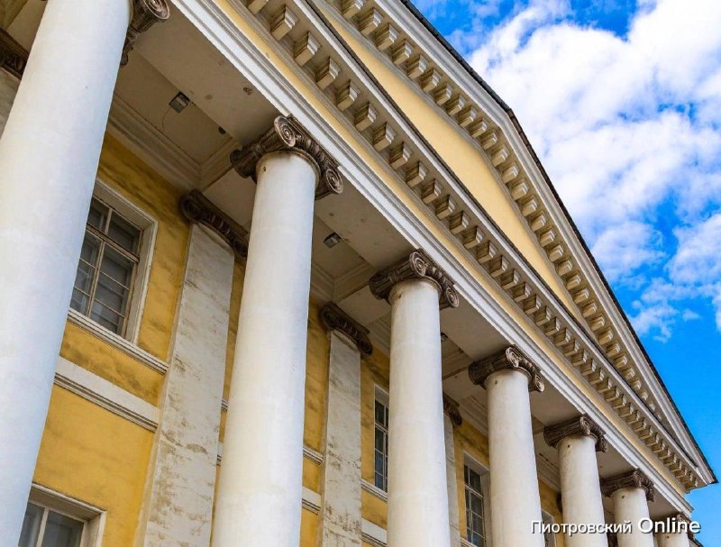 В Петербурге реставрируют главное здание Академии наук
