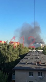 В подмосковном Серпухове вспыхнул крупный пожар в ангаре предприятия