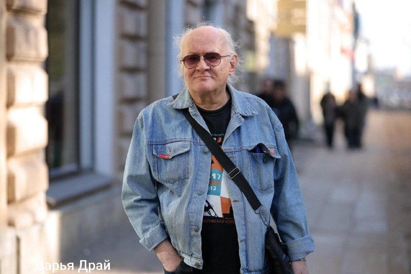 Скончался Андрей Бурлак — историк ленинградского рок-движения