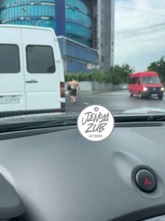 В Харькове мужчина с топором напал на полицейского на автовокзале
