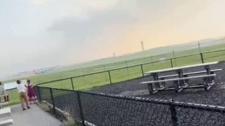 Грузовой Boeing 777 в США задел полосу при взлете, пострадавших нет