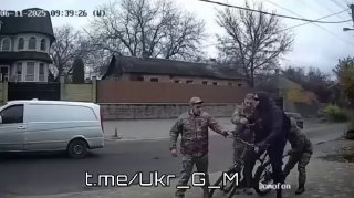 В Харькове ТЦК задержал велосипедиста и конфисковал его велосипед