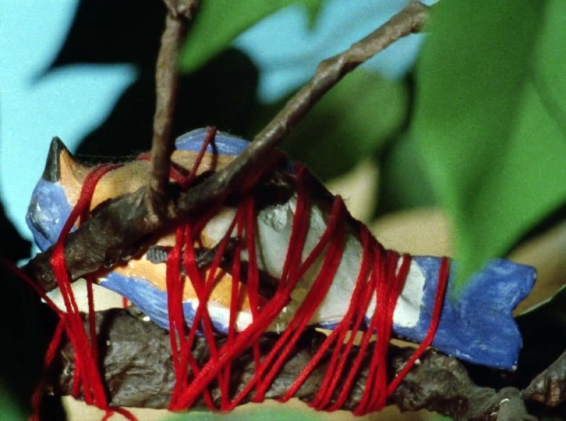 Рецензия на фильм «Кровавый чай и красная ниточка»