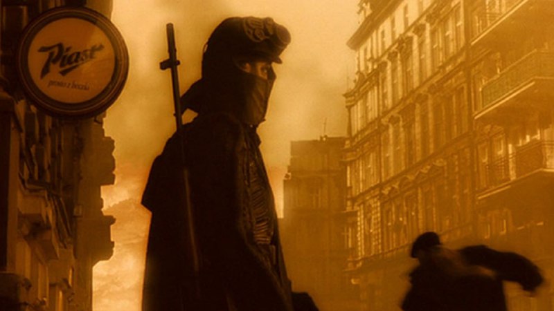 Рецензия на фильм «Авалон» Мамору Осии