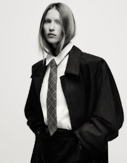 Леа Зеельнемайер в новой фотосессии для Yo Dona Spain