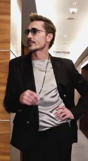 Собчак и Билан поддержали TikTok-тренд