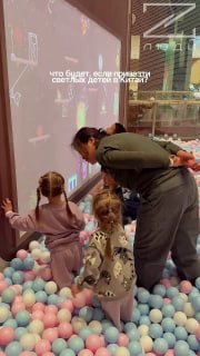 В Китае дети славянской внешности вызывают интерес у местных жителей