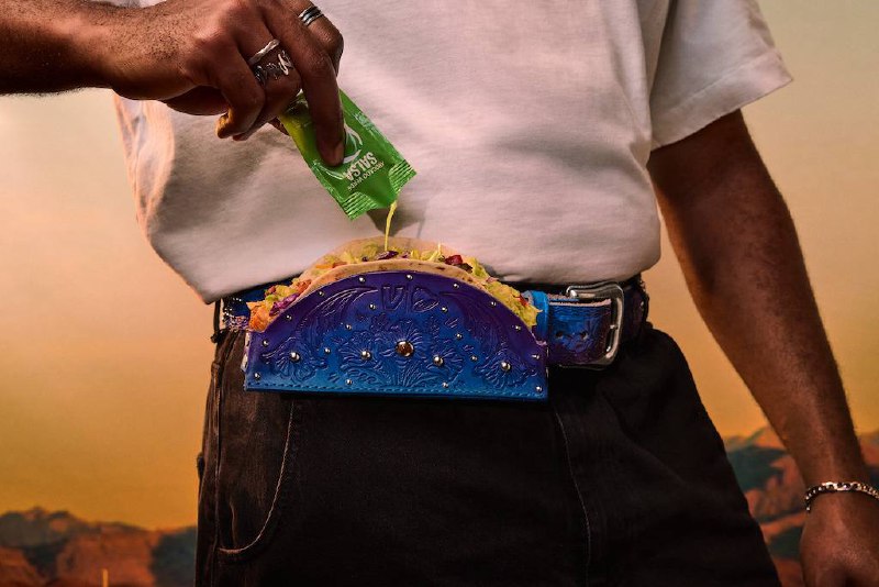 Taco Bell выпустили ремень-кобуру для тако за 36 тысяч рублей