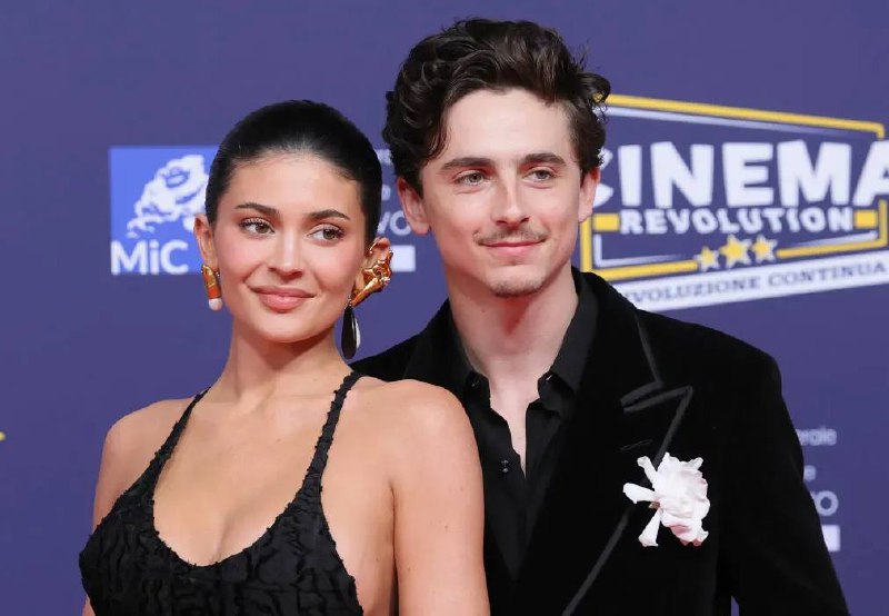 Кайли Дженнер и Тимоти Шаламе вместе: слухи о расставании опровергнуты