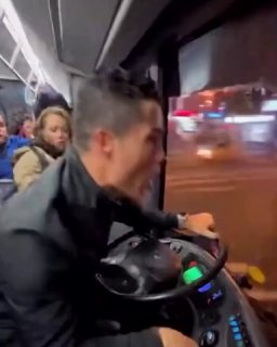 Криштиану Роналду угнал автобус