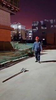 Китайский строитель показал выдающуюся работоспособность