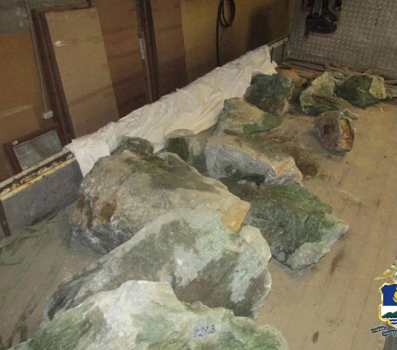 В Бурятии суд рассмотрит дело о незаконной добыче нефрита