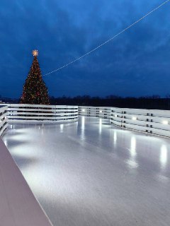 В Москве открылся каток в парке «Коломенское»