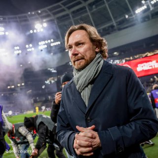 Тренер сборной России Валерий Карпин зарабатывает миллионы на банковских вкладах