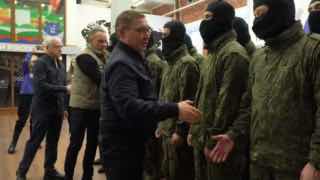 «Единая Россия» передала оружие бойцам СВО