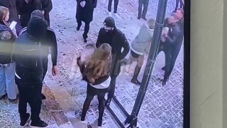 В Нижнем Тагиле мужчины избили девушек за отказ уйти с ними